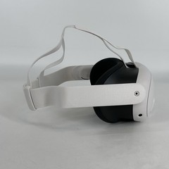 Meta Quest 3 VR Headset 512GB q/ Charger/Controllers/Regular Strap – Good