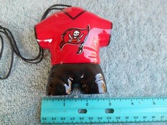 VINTAGE TAMPA BAY BUCCANEERS UNIFORM SPORT FM RADIO WITH HEADPHONES. NEW IN BOX!
