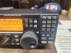 Icom IC-R75 – SW Receiver with UT-106 D.S.P. & MB-23 Handle Options ! NICE !