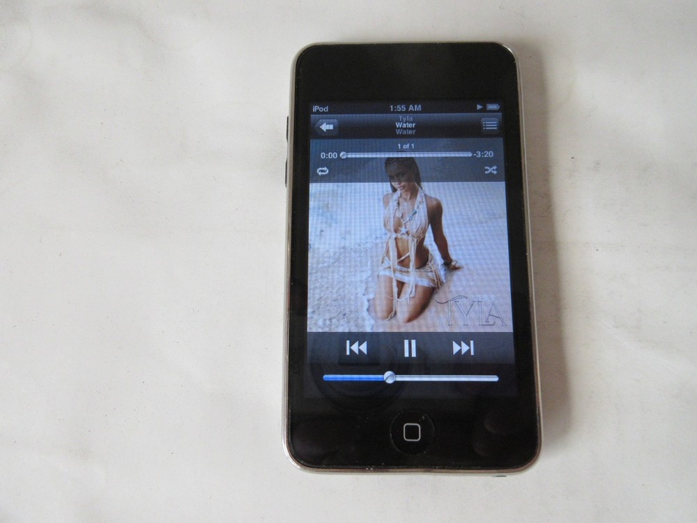 ipod touch 3rd generation 32gb mp3 music player(5714songsMC008LL)