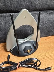 RadioShack UHF/VHF Antenna Cat No 15-1868 HDTV/FM HD w Cable Radio D323