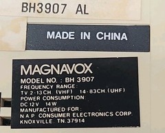 1989 Vintage Magnavox BH3907 Mini TV 4.5” (Black/white) w/Stand Tested