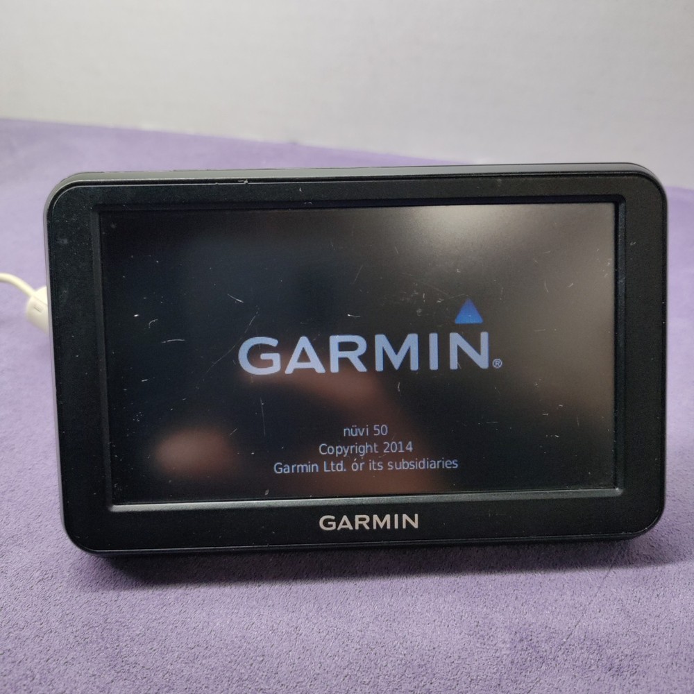 Garmin nüvi 50LM 5 inch Automotive In-Dash – Black