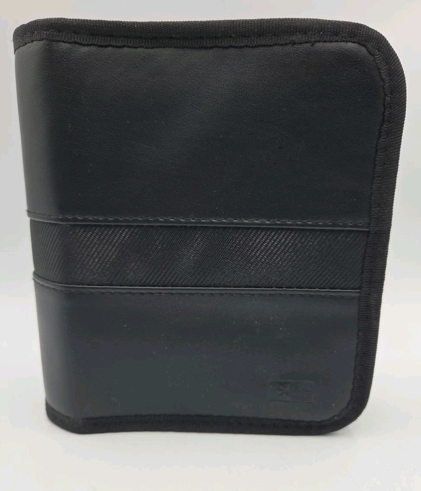 Case Logic CD DVD Wallet Holder Case 28 Disc EUC Black Leather Like Exterior