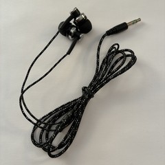 Black In-Ear Earbuds Stereo Tangle Free Braided Cable Cord Quality Sound Bass
