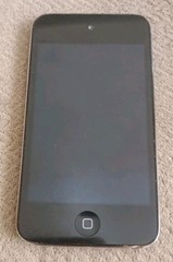 Apple iPod Touch A1367 (4th Generation) 8GB – Black MC540LL/A