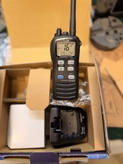 Icom IC-M72 VHF Marine Handheld Transceiver 6W Submersible w/ Charger