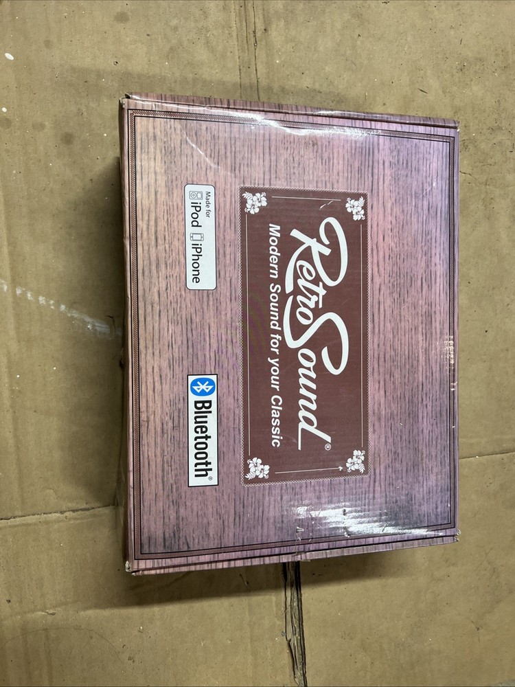 Retro Sound, Classic Look Aftermarket Head Unit With Bluetooth Capability