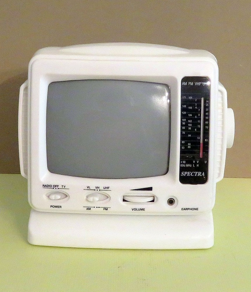 VTG White Spectra Portable 5.5″ Black 7 White TV Radio Model 58-BWR Works in Box