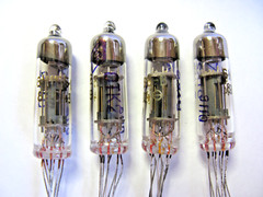 US Stock! 4x 6F5P / 6GV8 / ECL85 Triode – Pentode tubes NEW NOS