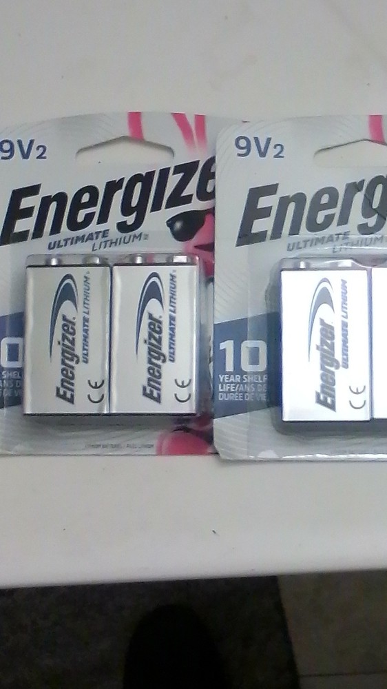 Energizer Ultimate Lithium 9V Block Batteries 2-2 Packs 4 total