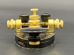 WWII Era CMH 26012 A U.S. NAVY Military Telegraph Key Brass (17)