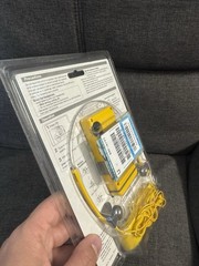 Factory Sealed!!! SONY SRF-4 FM YELLOW SPORTS STEREO WALKMAN PORTABLE RADIO