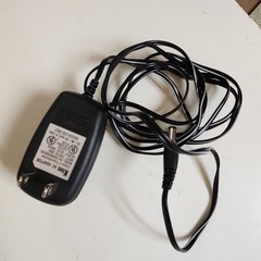 Vintage SKYTEK 4.5″ Mini Portable Black & White Television 80s For Parts Repair