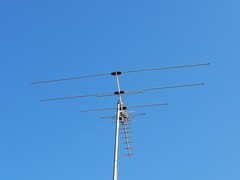 250 Mile Long Range HDTV1080p Outdoes 990 m TV Antenna Digital UHF/VHF FM Radio