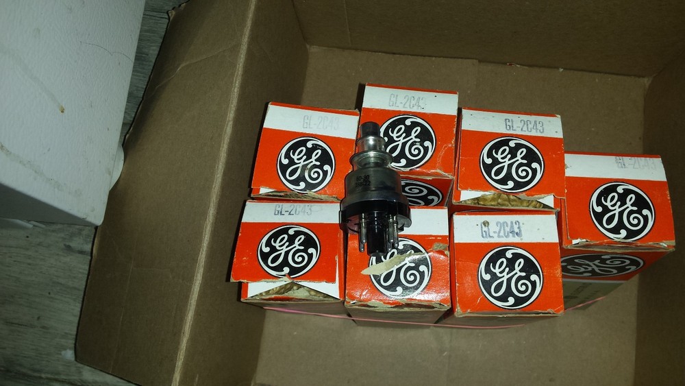 2C43 Ham radio planar triode transmitter- 7 tubes in this lot as found in box