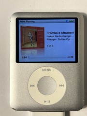 Apple iPod Nano 3rd Gen 4GB A1236 MP3 Player SILVER MB245LL/A BAD🪫 Works —READ—