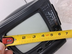 Promo King Black & White 5″ TV AM FM Receiver PK-4183 AC / DC