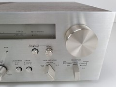 Akai AA-1050 Stereo receiver – 35w 4-16Ohm – Fully working
