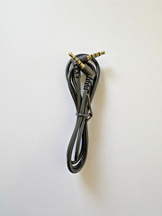 Audio Cable 3.5mm Male to Male AUX Headphone Jack 30in/2.5ft