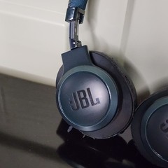 JBL Live 500BT Over-the-Ear Wireless Bluetooth Headphones Dark Green Needs Pads