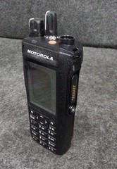 MOTOROLA AAH06RDN9RA1AN Two Way Portable Radio R7 403-527MHz
