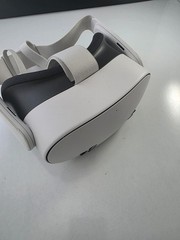 Meta – Quest 3S 128GB | Virtual Reality Headset Without Wires