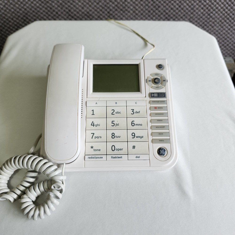 90s GE Corded Speakerphone with Answering Machine and Caller ID White 29586GE1-A