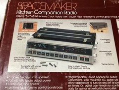 NOB G.E. SPACEMAKER KITCHEN COMPANION RADIO MODEL 7-4220- MADE IN HONG KONG