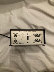 Shure Stereo Preamp Stereo Preamplifier 2-Channel RCA 30 VDC Silver/Black