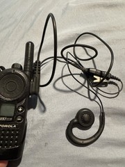 Motorola CLS1110 UHF Two-Way Radio w/ Black Ear-Hook Earpiece PTT/Volume