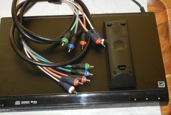 Sony DVP-SR200P DVD/CD PLAYER & REMOTE, Y Pb Pr CABLE!