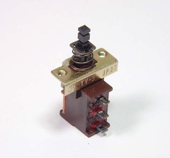 SMK – TV-3 JP27 – Switch, Push Button Power Switch, SPDT Latching. Akai ES309059