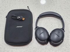 Bose QuietComfort Wireless Over-Ear Headphones – Black