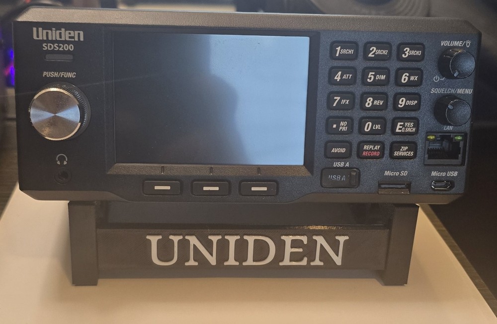 Custom Stand for Uniden SDS200 Scanner – Non-Slip – Durable Construction