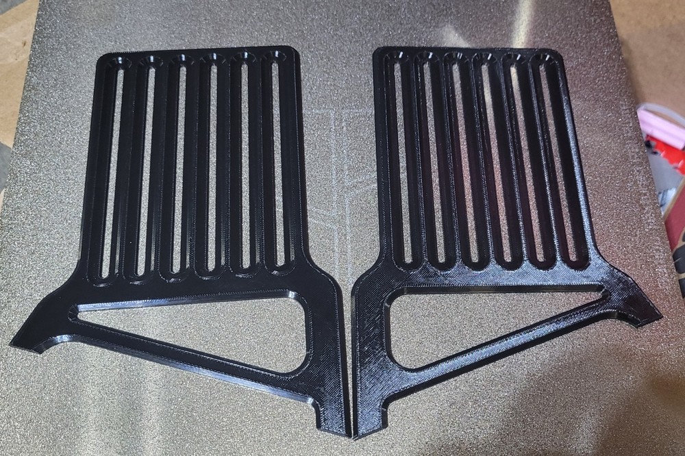 Universal bracket for More Than One Cb. Great If You Use A Mobile AS A Base.
