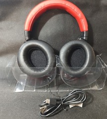 E7 ACTIVE NOISE CANCELLING HEADPHONES WITH BLUETOOTH AND BUILT-IN MICROPHONE.