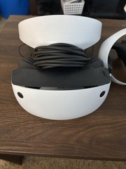 Sony PlayStation VR2 Headset 120Hz USB-C White/Black w/ Sense Controllers