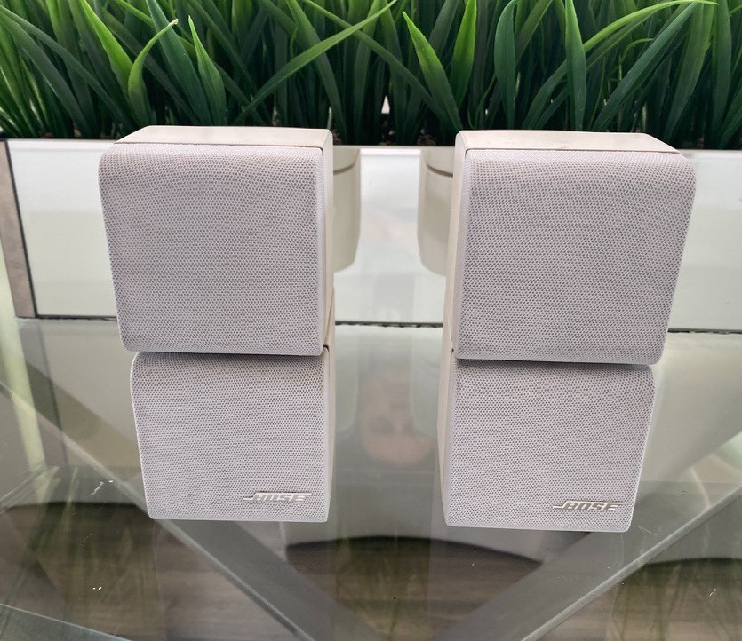 Bose Acoustimass Lifestyle Double Cube Speakers White Pair Swivel