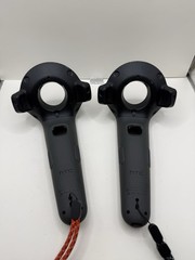 HTC Vive 2PR7100 Virtual Reality VR Wand Controllers Pair (Black) 1.0 – READ