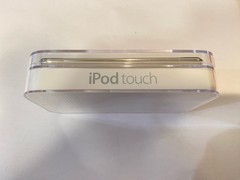 New Apple iPod Touch 4th Generation Black (32 GB) Sealed In Box