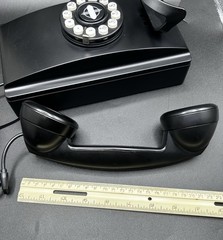 Crosley wall phone. Model CR55.Black, push button. Landline Excellent