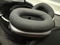 Apple AirPods Max (Lightning) Headphones Space Gray with Case