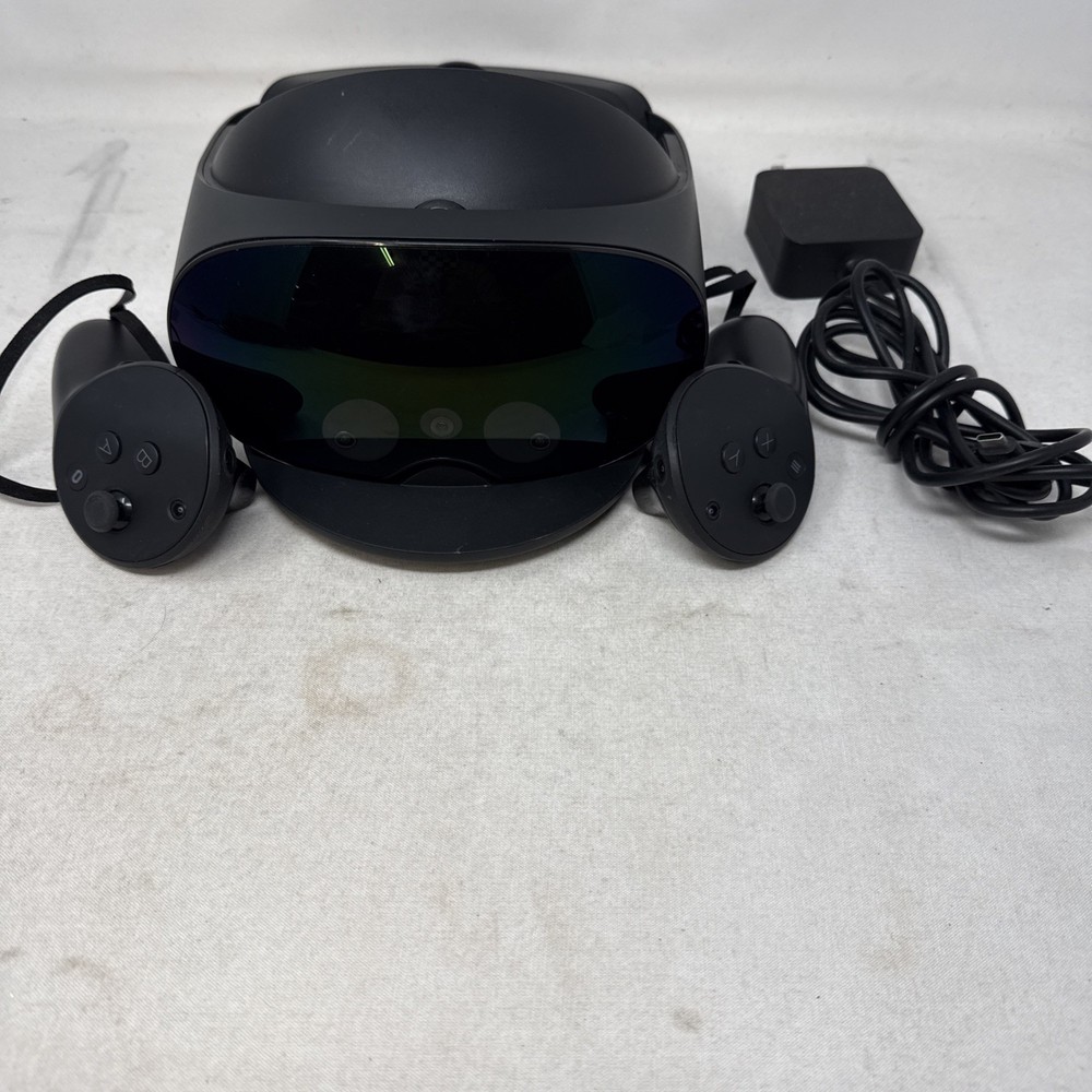 Meta Quest Pro 256GB Standalone All-in-One VR Headset DK94EC