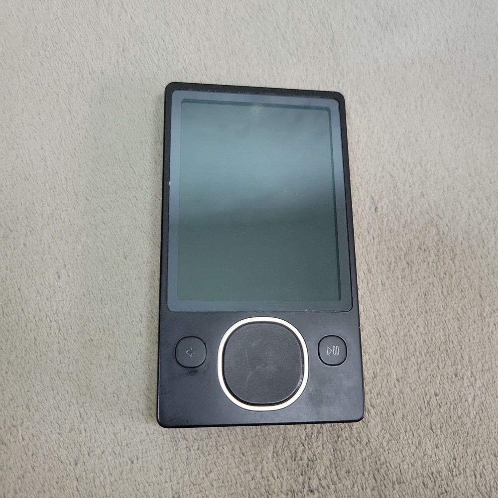 Microsoft Zune 80GB Black MP3 Media Player Model 1126 For Parts Repair READ a