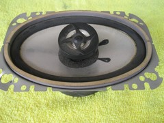 Working Clarion SRC4694 single speaker, 4 x 6 inches – See pictures