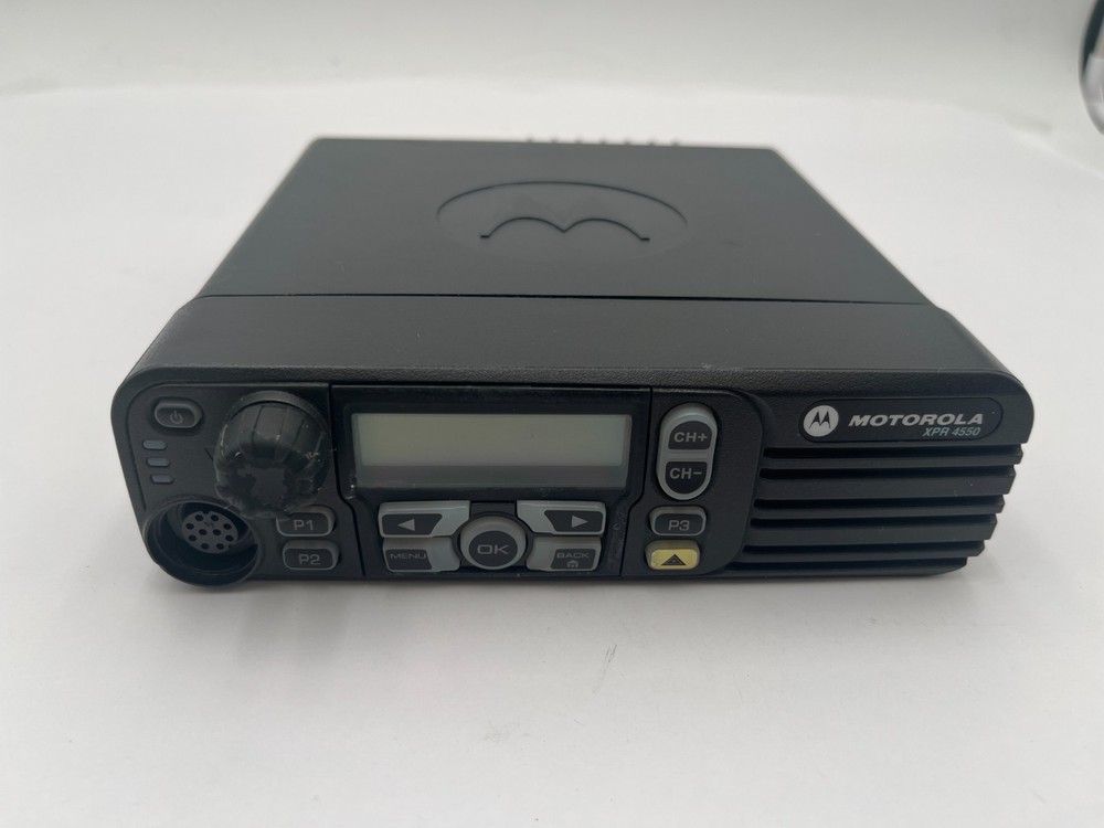 MOTOROLA XPR 4550 MOBILE TWO-WAY RADIO 136-174 MHZ – AAM27JQH9LA1AN