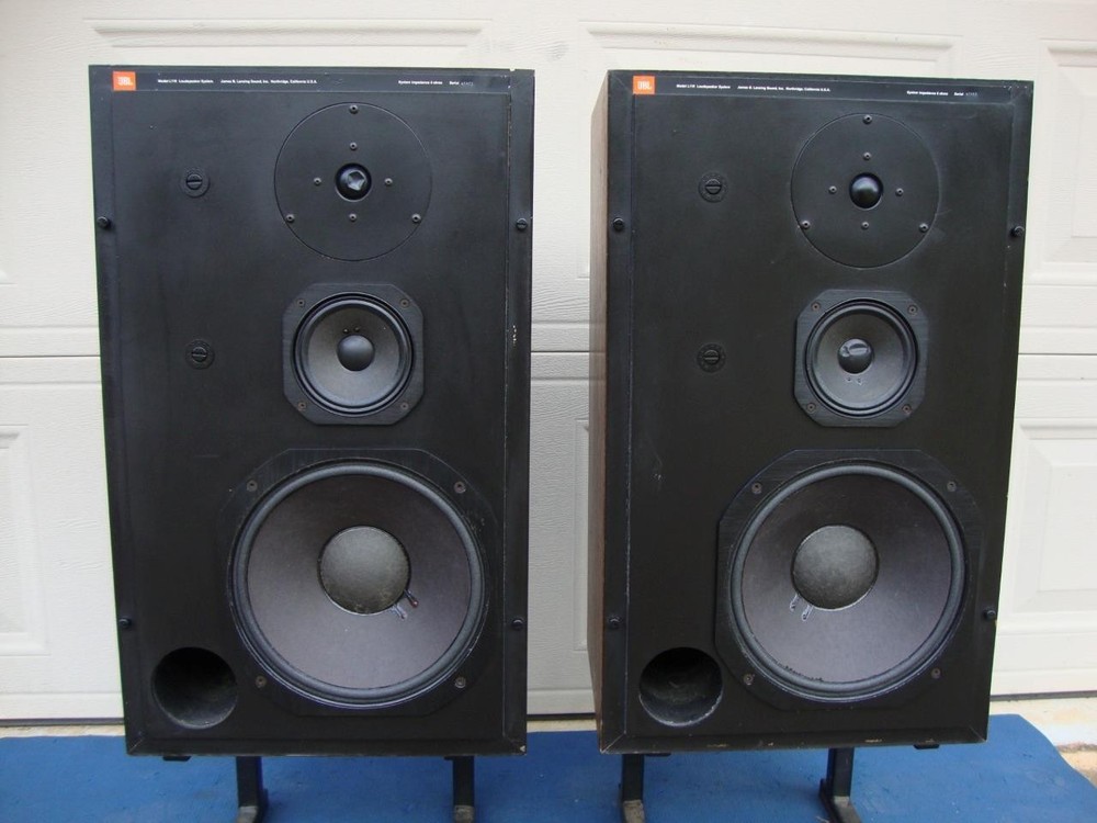 Awesome JBL L110 3-Way Vintage Floor Speakers – Reconditioned