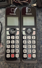 Panasonic KX-TGD832 Cordless Phone System w/ Answering Machine Home Telephone