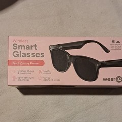 weariQ Wireless Smart Glasses Black Glossy Frame Bluetooth UV400 Speaker